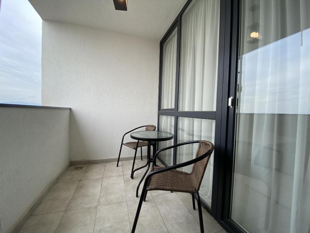 Charming Flat In Brasov With Balcony Panoramic View Διαμέρισμα Εξωτερικό φωτογραφία