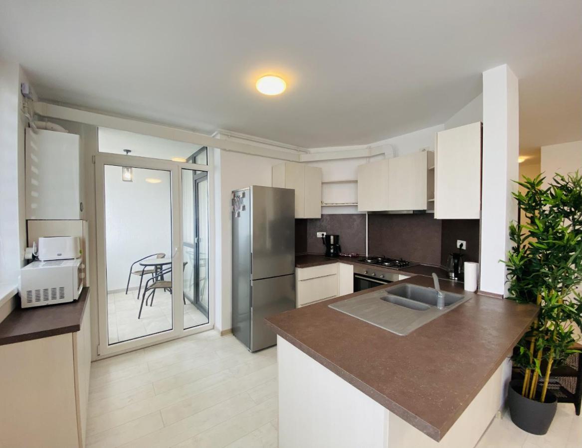Charming Flat In Brasov With Balcony Panoramic View Διαμέρισμα Εξωτερικό φωτογραφία