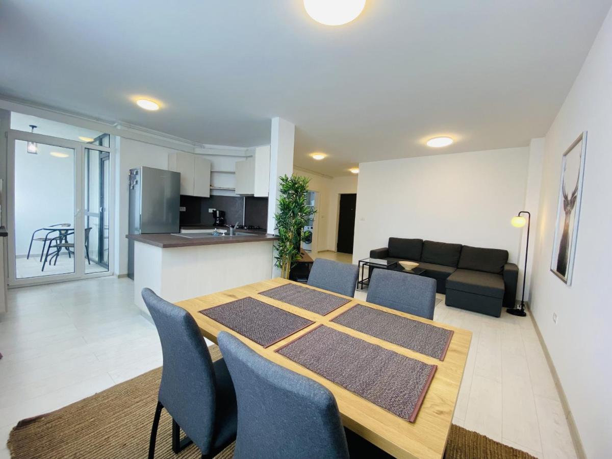 Charming Flat In Brasov With Balcony Panoramic View Διαμέρισμα Εξωτερικό φωτογραφία